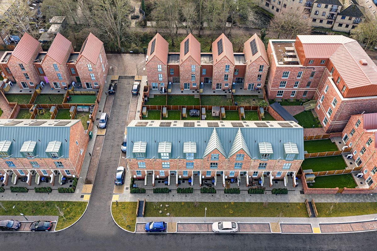 Ravensbury EstatePh2 Morden_© Charles Hosea